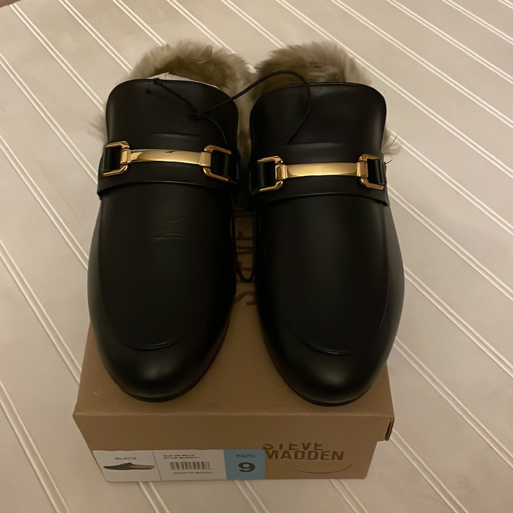Steve Madden Black Faux Fur Slip On Mules with Gold Details--New in box